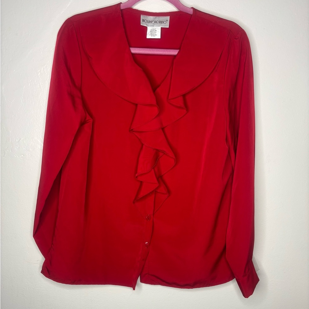 Chic Red Ruffle Front Blouse - Picture 2 of 4
